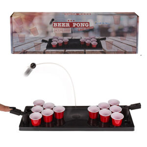 Alkoholová stolní hra Beer Pong